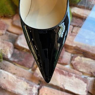 JIMMYCHOO Black Pointed Patent Leather Heels SZ 36.5 (US 6.5)
