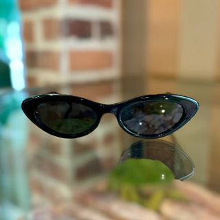 CELINE Black Cat-Eye Sunglasses CL40184U