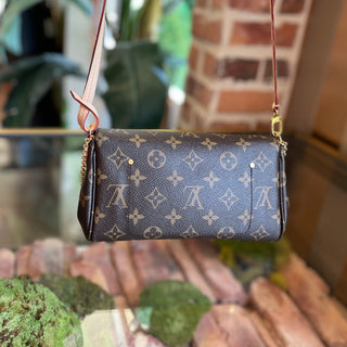 LOUIS VUITTON Favorite Brown Monogram Canvas Crossbody