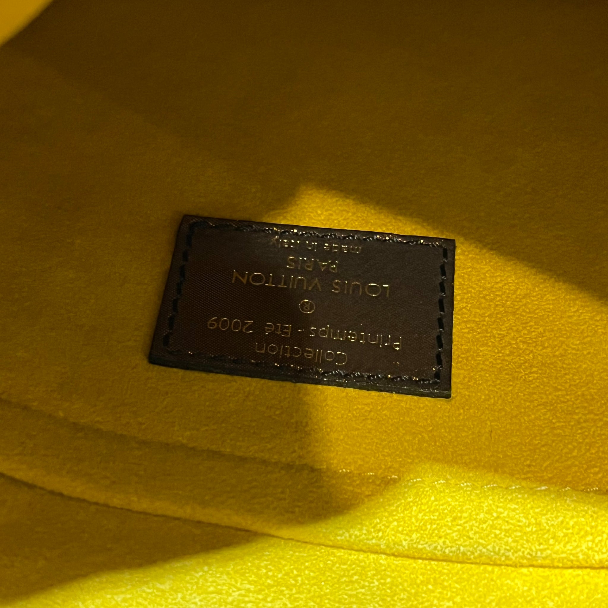 2009 Louis Vuitton Yellow Monogram Kalahari Epices Pm Limited