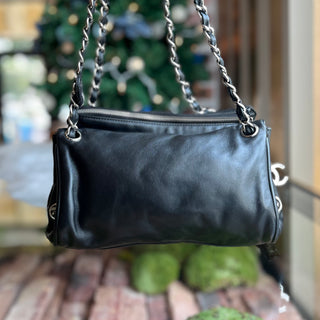 CHANEL Ligne Black Diagonal CC Lambskin Shoulder Bag