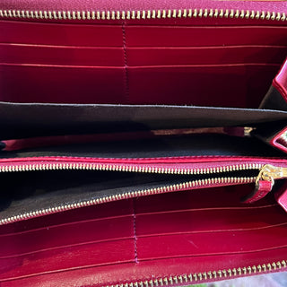 GUCCI 1955 Horsebit Red Leather Zip Around Wallet