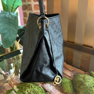 LOUIS VUITTON Artsy MM Black Empriente Leather Hobo