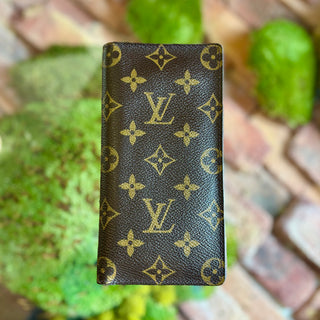 LOUIS VUITTON Monogram Checkbook Cover Wallet