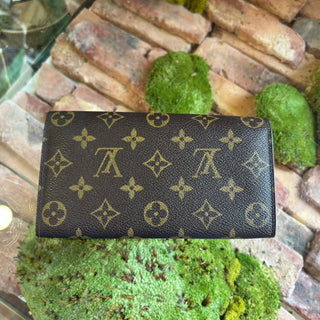 LOUIS VUITTON Sarah Monogram Wallet