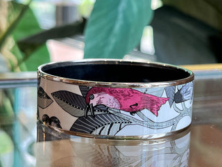 HERMES Faux Gris Tree Of Song Enamel Wide Bangle