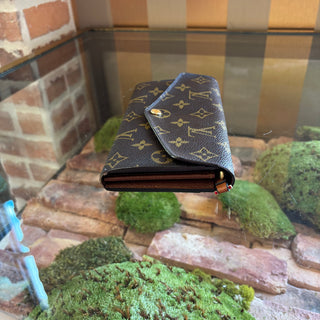 LOUIS VUITTON Monogram Pattern Sarah Wallet