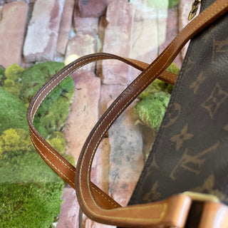 LOUIS VUITTON Papillon 26 Brown Vintage Monogram Canvas Satchel