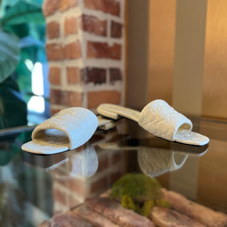 GUCCI White Leather Embossed Guccissima Slides SZ 38 (US 8)