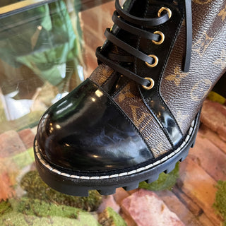 LOUIS VUITTON Star Trail Ankle Monogram Canvas Boots SZ41(11US)