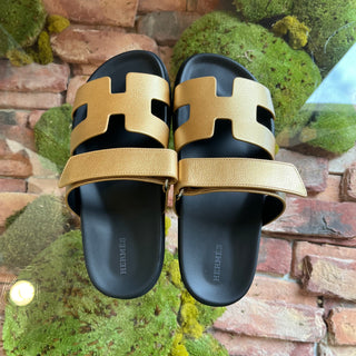 HERMES Chypre Gold Metallic Goatskin Sandals SZ39(9US)