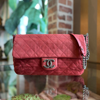 CHANEL Coco Daily Flap Quilted Iridescent Calfskin Leather Shoulder Bag AD1181
