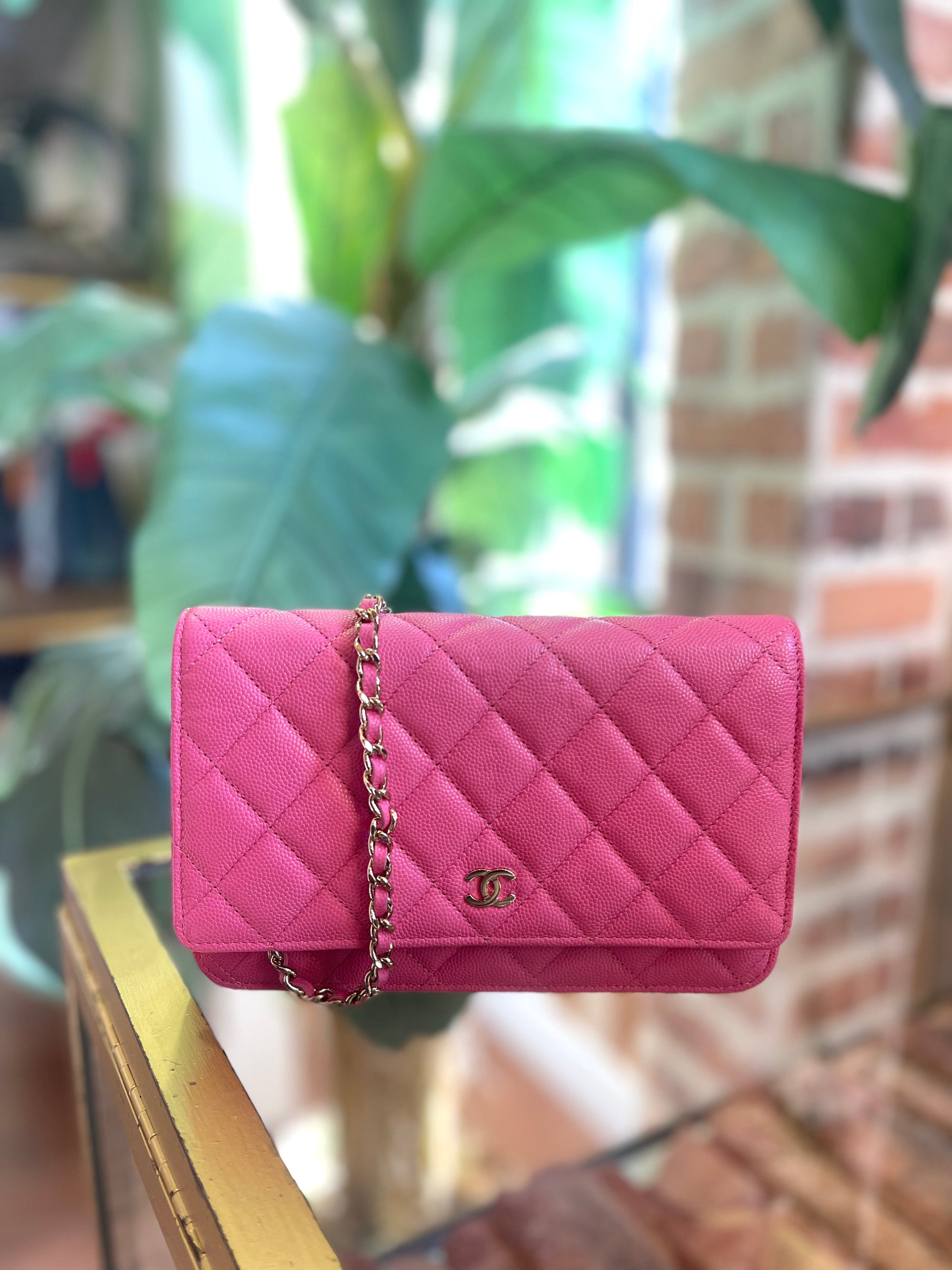 CHANEL Pink Caviar Wallet On Chain