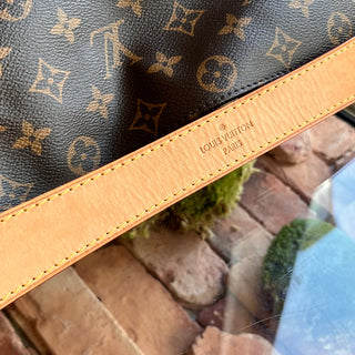 LOUIS VUITTON Beri MM Monogram Canvas Shoulder Bag