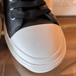 BURBERRY Larkhall Black Canvas Sneakers UK 9/Euro 42