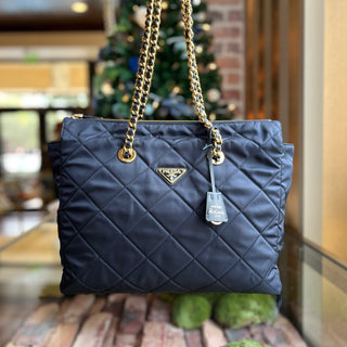 PRADA 1995 Re-Edition Large Navy Blue Impuntu Quilted Nylon Tote Bag