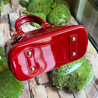 LOUIS VUITTON Alma BB Pomme D'Amour Vernis Top Handle Bag