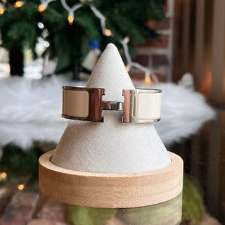 HERMES Clic Clac H Creme Enamel Bracelet