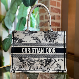 DIOR Book Tote White Black Dior Zodiac Embroidery Tote