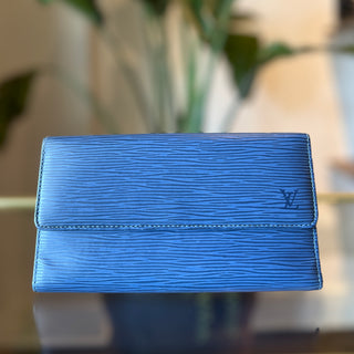 LOUIS VUITTON Vintage Sarah Wallet in Toledo Blue Epi Leather