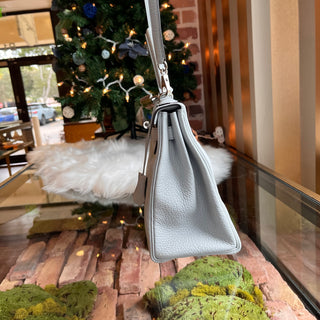 HERMES Kelly 28 Bleu Lin Clemence Retourne Top Handle Bag