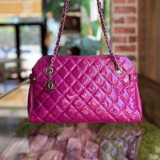 CHANEL Bowling Magenta Quilted Patent Leather Shoulder Bag