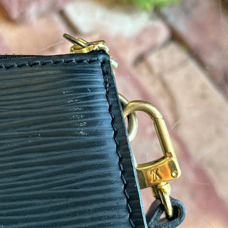 LOUIS VUITTON Pochette Black Epi Leather