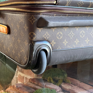 LOUIS VUITTON Monogram Canvas Pegase Rolling Luggage