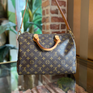 LOUIS VUITTON Speedy Bandouliere 30 Monogram Canvas Satchel