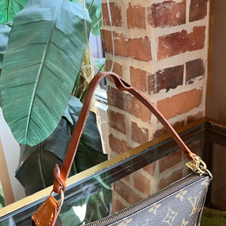 LOUIS VUITTON Pochette Accessories Vintage Brown Monogram Canvas Shoulder Bag