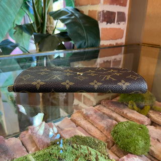 LOUIS VUITTON Monogram Porte Monnaie Credit  Wallet