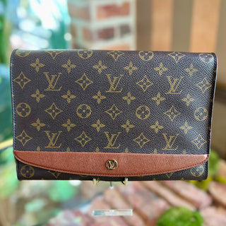 LOUIS VUITTON Vintage Bordeaux Clutch