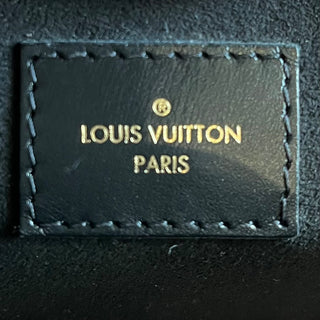 LOUIS VUITTON Pochette Metis Monogram Reverse Shoulder Bag