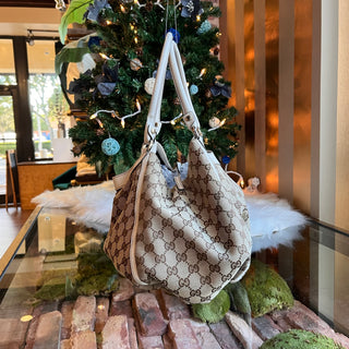 GUCCI Abbey D-Ring Beige White GG Canvas Shoulder Bag