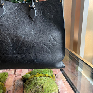 LOUIS VUITTON OntheGo GM Black Empreinte Leather Tote Bag