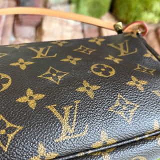 LOUIS VUITTON Pochette Accessories Vintage Monogram Canvas Shoulder Bag