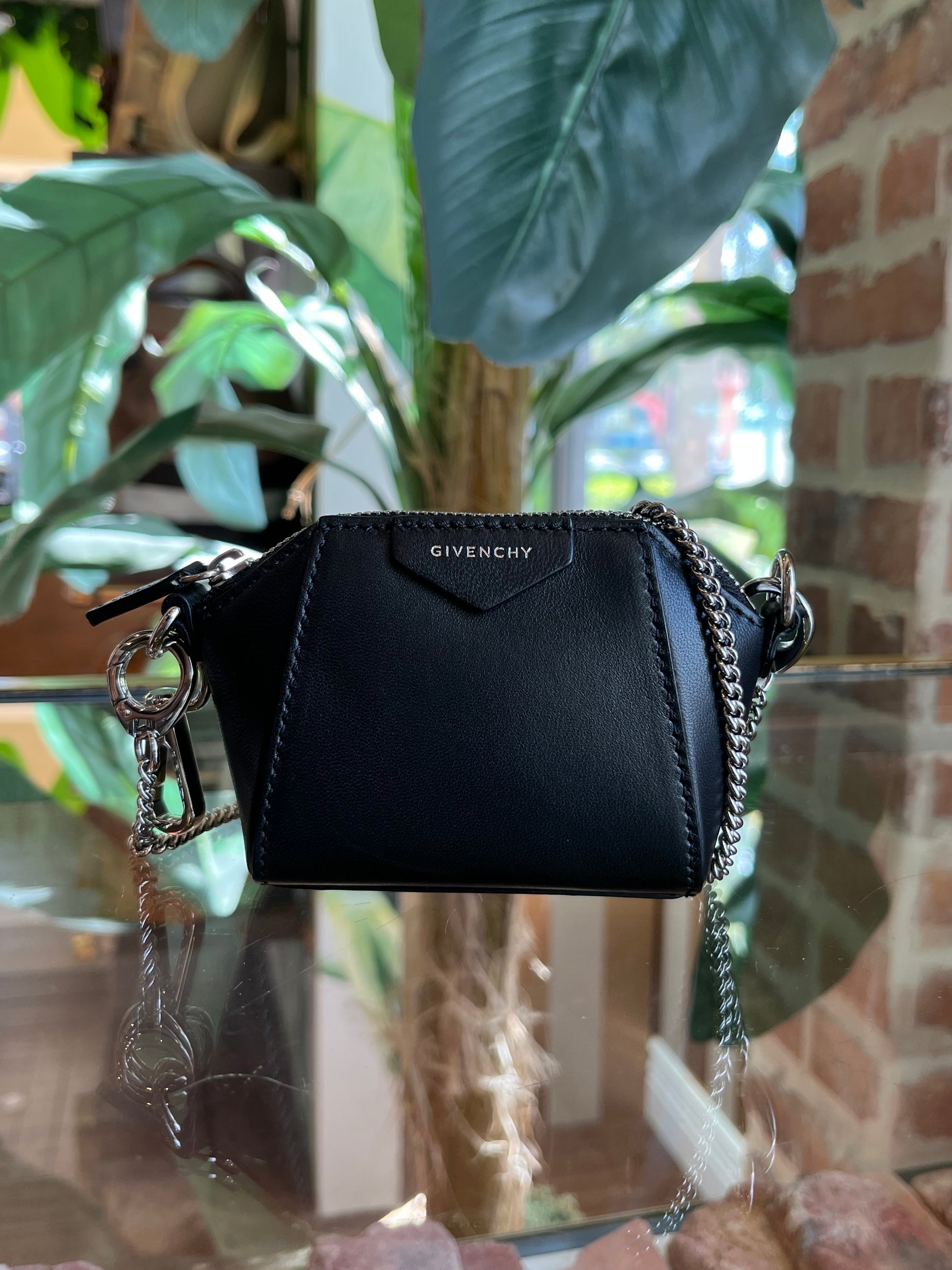 GIVENCHY Black Leather Antigona Baby Bag