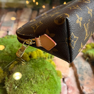 LOUIS VUITTON Cosmetic Pouch Vuittonite Monogram Canvas Pouch