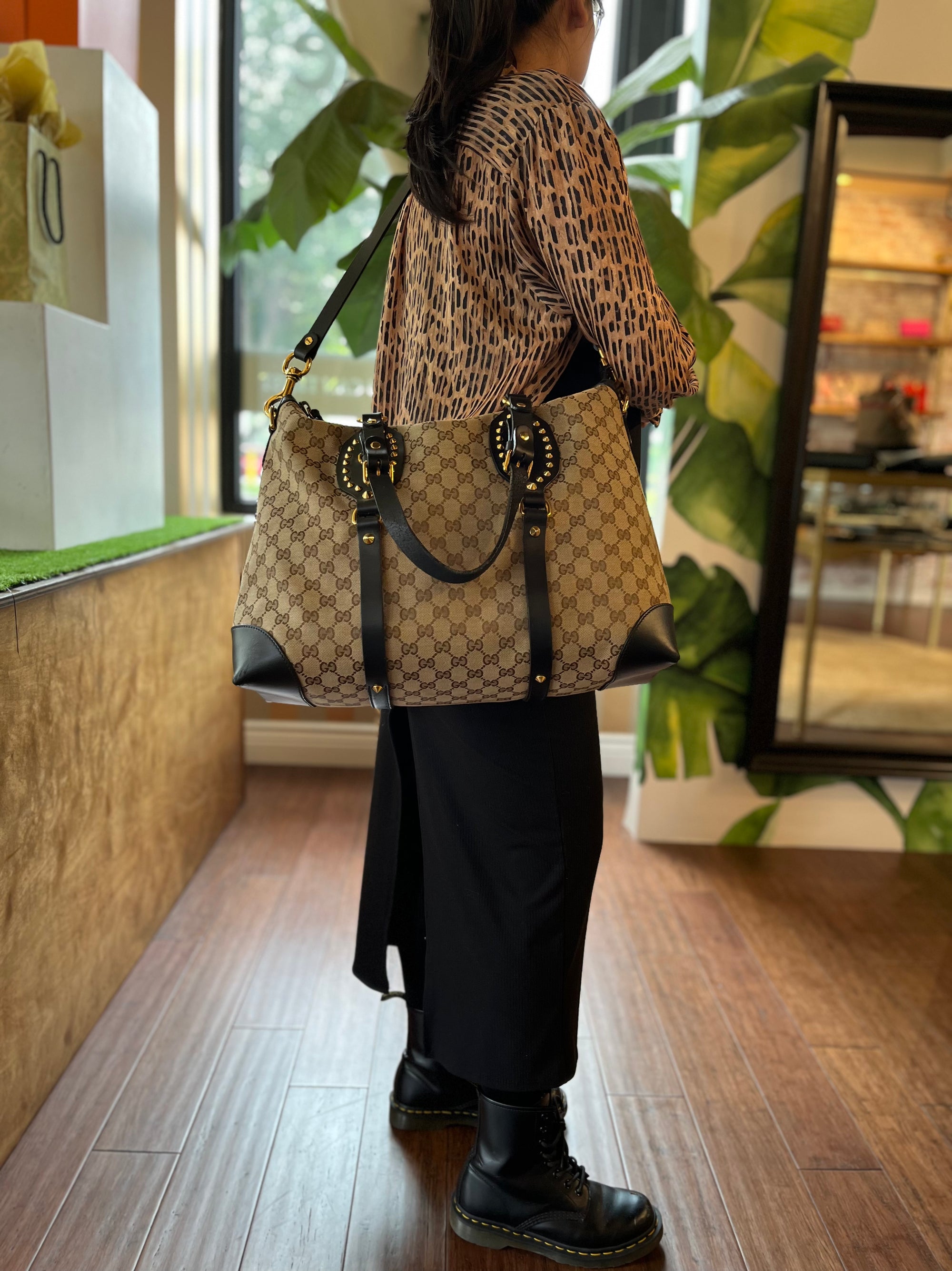 GUCCI Beige/Black GG Canvas Patti Stud Large Zip Top Tote Bag