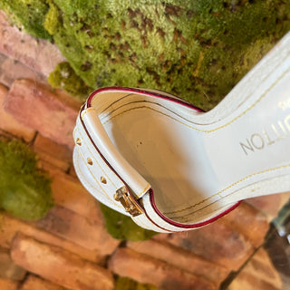 LOUIS VUITTON Suhali White Leather Studded Heels SZ38(8US)