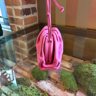 BOTTEGA VENETA The Mini Pouch Pink Crossbody