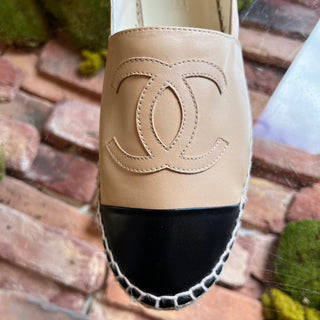 CHANEL Beige Leather CC Espadrilles SZ 38 (US 8)