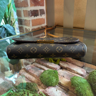 LOUIS VUITTON Monogram Favorite MM