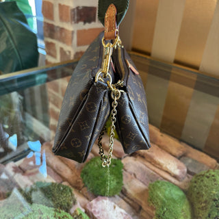 LOUIS VUITTON Multi Pochette Accessoires