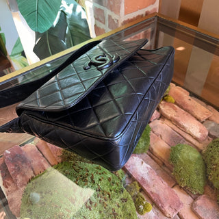 CHANEL Quilted CC Vintage Black Calfskin Shoulder Bag