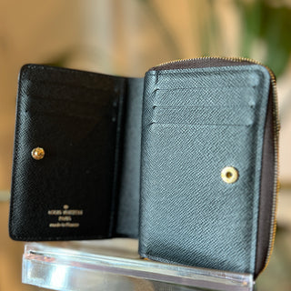 LOUIS VUITTON Lou Reversible Monogram Wallet