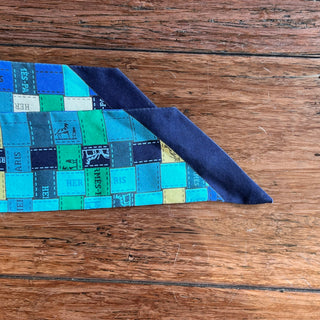 HERMES Turquoise Blue Vif Bolduc au Carre Plumetis Silk Twilly