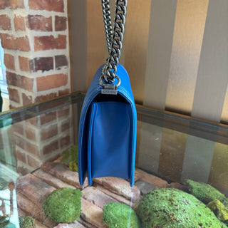 CHANEL Medium Chevron Boy Bag