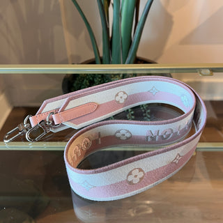 LOUIS VUITTON Pink Epi Alma Handbag