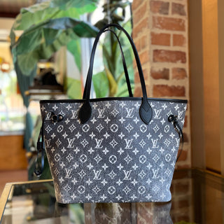LOUIS VUITTON MM Neverfull Grey Denim Monogram Jacquard Tote Bag